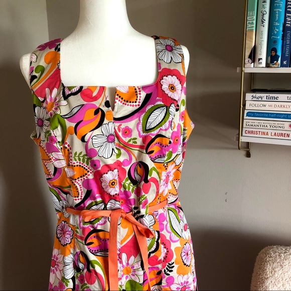 Fun and colorful 70s inspired summer dress - Picture 4 of 5